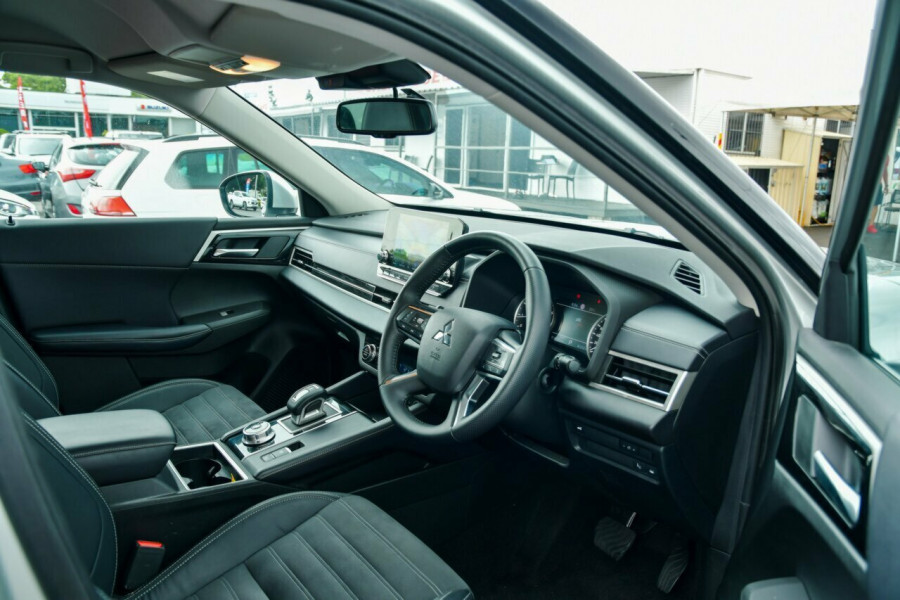 2024 Mitsubishi Outlander ZM Aspire SUV Image 19