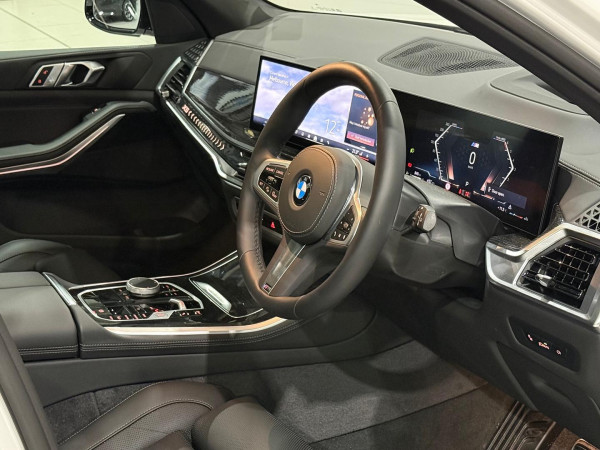 2025 BMW X5 G05 LCI xDrive30d M Sport SUV image 15