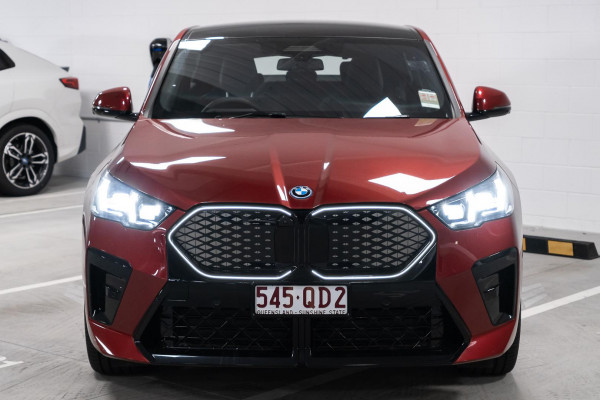 2024 BMW iX2 U10 eDrive20 M Sport SUV image 3