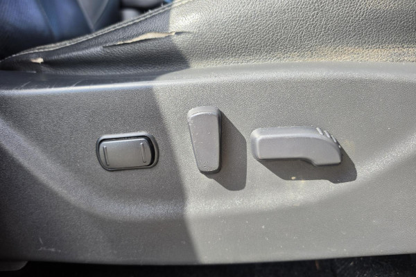 2015 Nissan Navara D23 ST-X Dual Cab Pickup Image 22