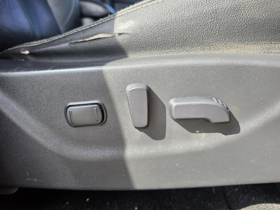 2015 Nissan Navara D23 ST-X Dual Cab Pickup Image 22