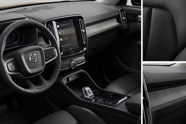 2024 MY25 Volvo XC40  Ultra B4 Dark SUV Image 2