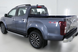 2019 Isuzu UTE D-MAX LS-M Crew Cab Ute 4x4 Utility Image 4