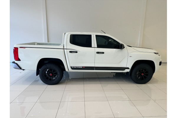 2024 Mitsubishi Triton MV GLX Ute Image 2