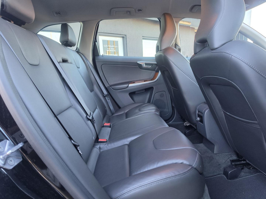 2017 Volvo XC60 DZ T5 Luxury SUV Image 16