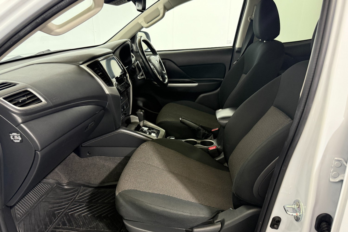 2020 MY21 Mitsubishi Triton MR GLS Ute Image 9