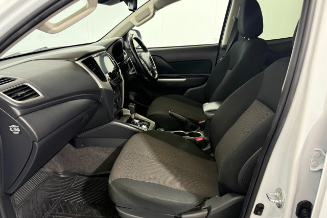 2020 MY21 Mitsubishi Triton MR GLS Ute Image 9