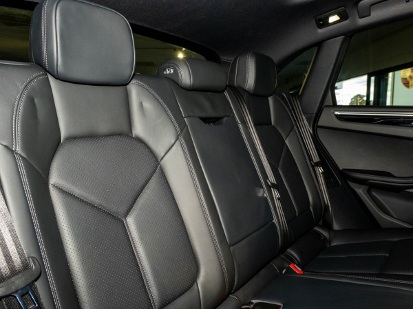 2023 Porsche Macan 95B T SUV image 22
