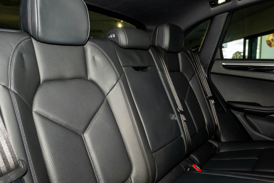 2023 Porsche Macan 95B T SUV
