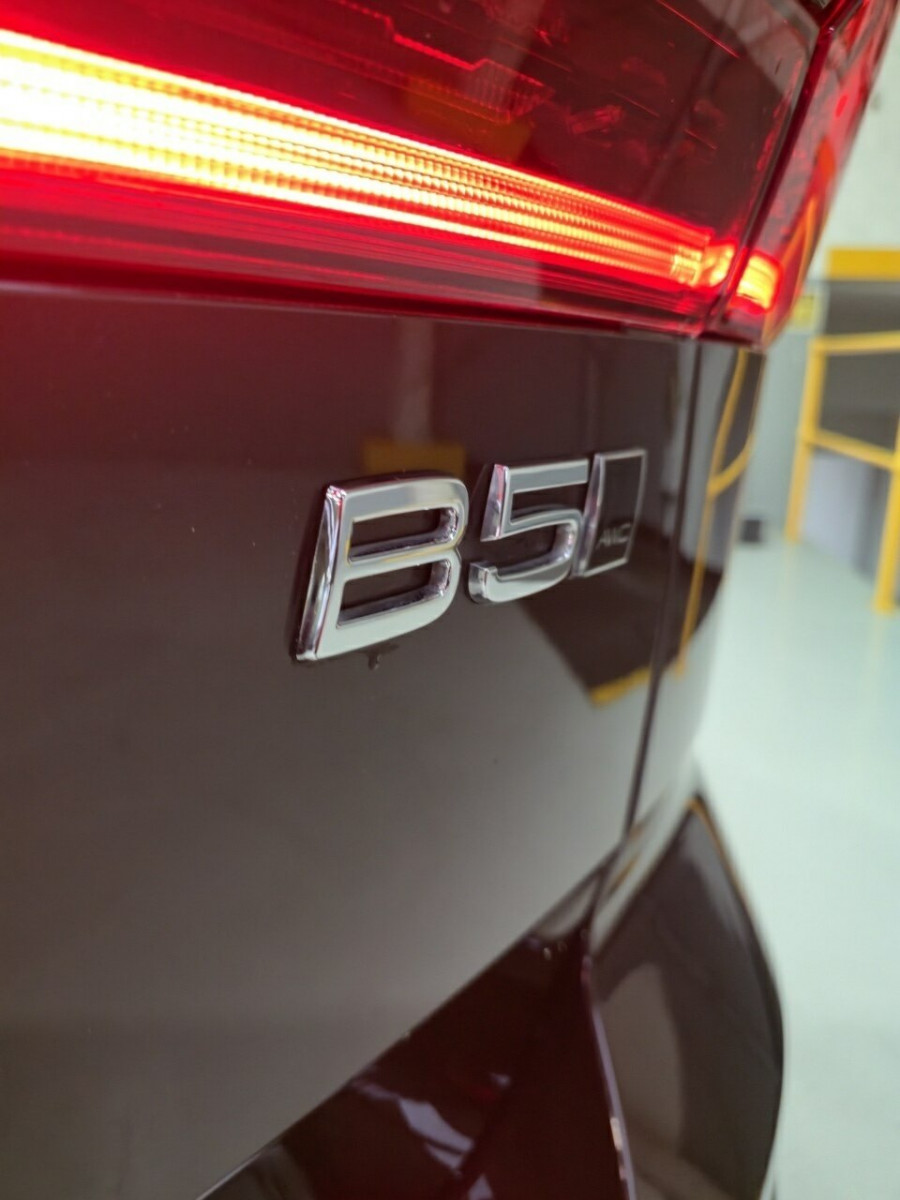 2025 MY26 Volvo XC60 UZ Plus B5 Bright SUV Image 9