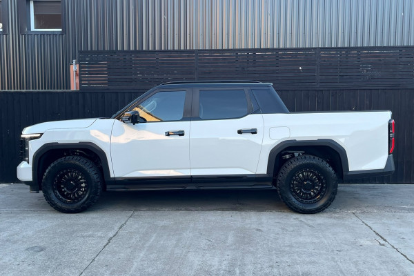 2025 MG U9 Black Edition Ute Image 6