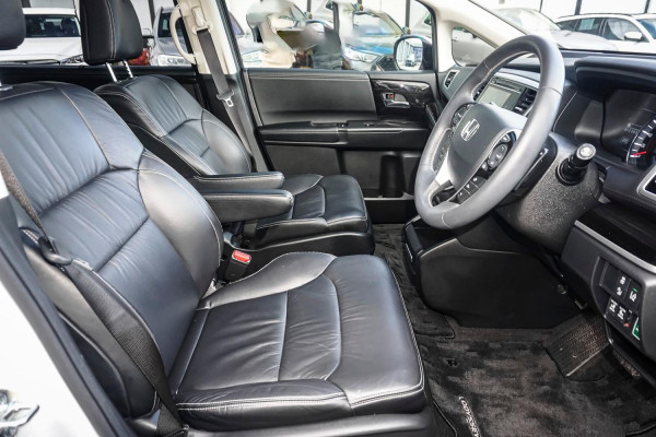 2019 Honda Odyssey 5th Gen VTi-L People Mover Image 15
