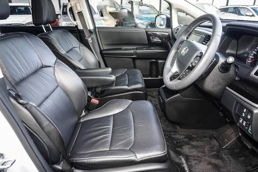 2019 Honda Odyssey 5th Gen VTi-L People Mover Image 15