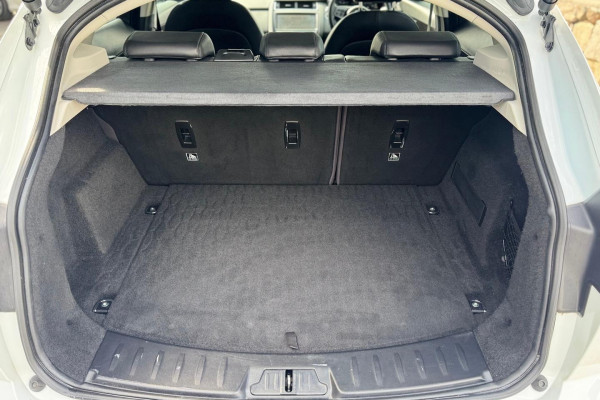 2019 Jaguar E-PACE X540 P250 SE SUV Image 16