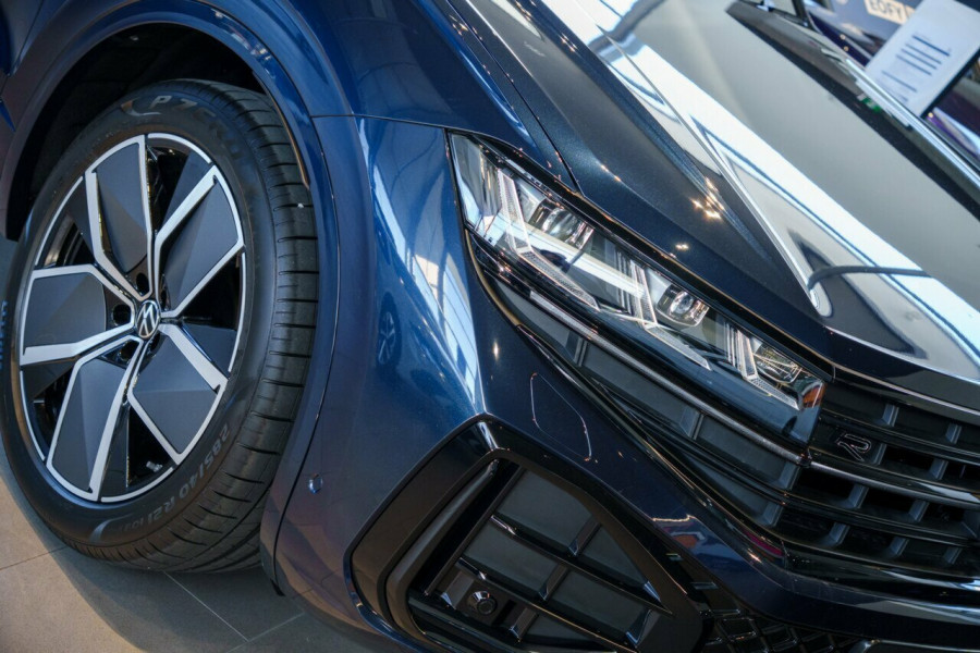 2026 Volkswagen Touareg RC 210TDI Wolfsburg Edition SUV Image 5