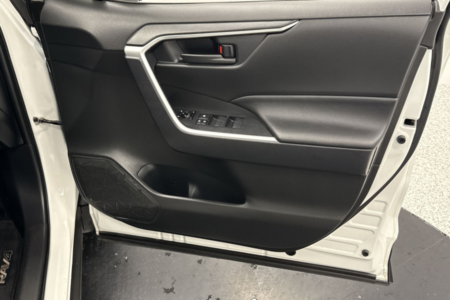 2020 Toyota RAV4 MXAA52R GX SUV Image 18