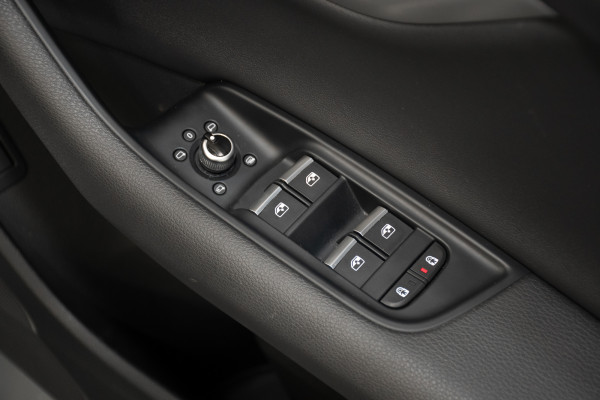 2021 Audi Q7 4M 45 TDI SUV Image 12
