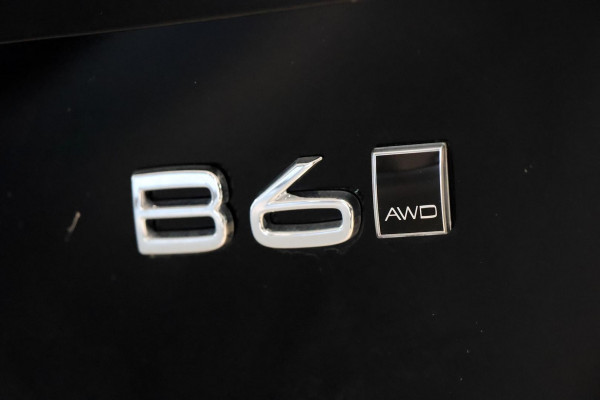 2023 Volvo XC90  Ultimate B6 Dark SUV Image 6