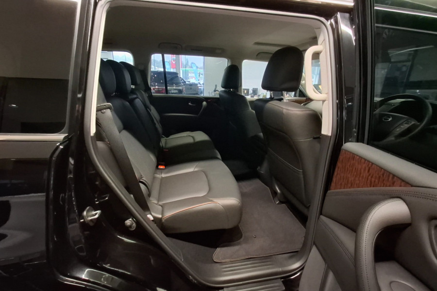 2024 Nissan Patrol Y62 Series 5 Ti-L SUV Image 9