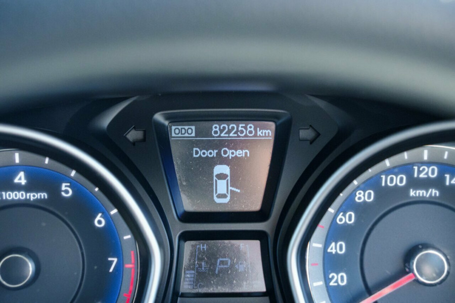 2014 Hyundai i30 GD2 Active Hatch Image 17