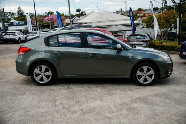 2014 Holden Cruze JH Series II Equipe Hatch Image 4