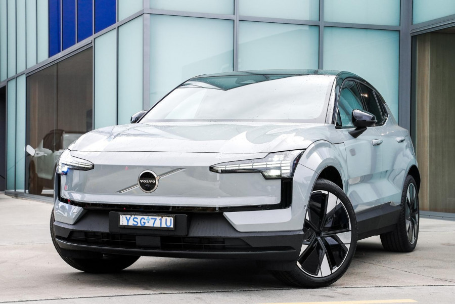 2024 MY25 Volvo EX30  Twin Motor Performance Ultra SUV Image 16