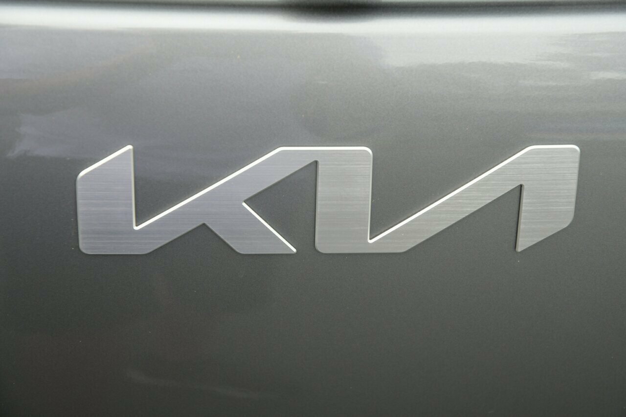 2021 MY22 Kia Niro DE Hybrid Sport SUV Image 8
