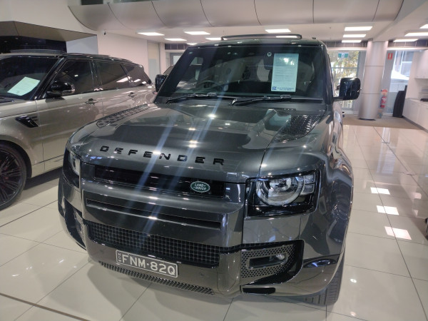 2024 MY25 Land Rover Defender L663 110 D350 X SUV image 7