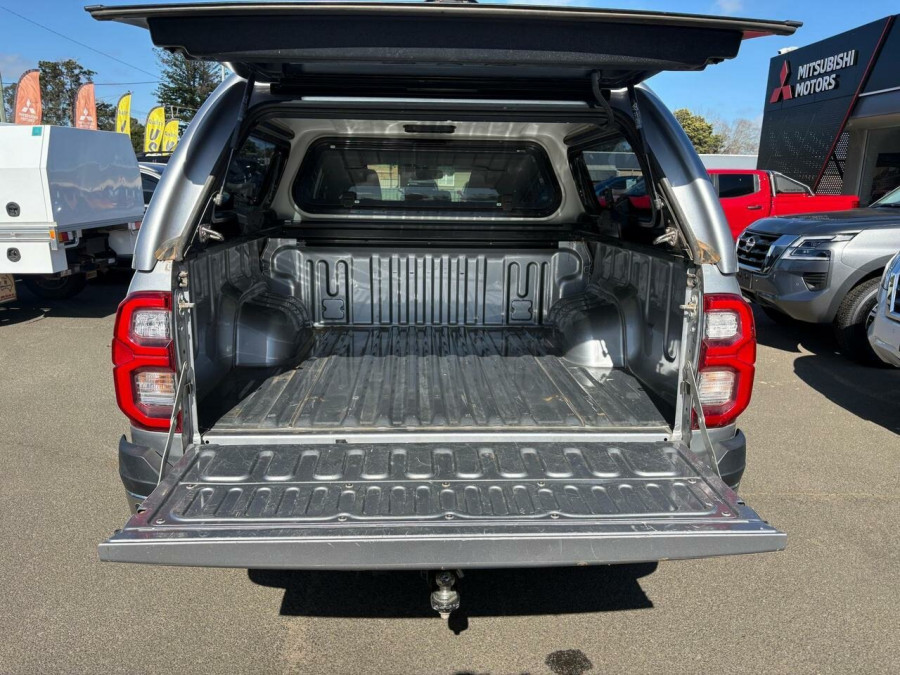 2023 Toyota HiLux GUN126R SR5 Ute Image 10