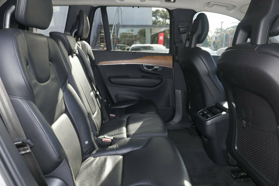 2020 Volvo XC90 L Series T6 Inscription SUV Image 7