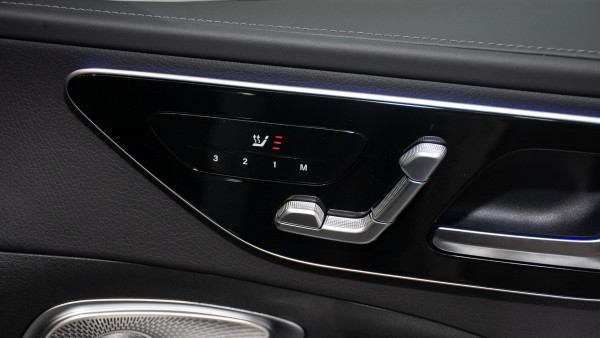2026 Mercedes-Benz C-Class W206 C350 e Sedan image 18