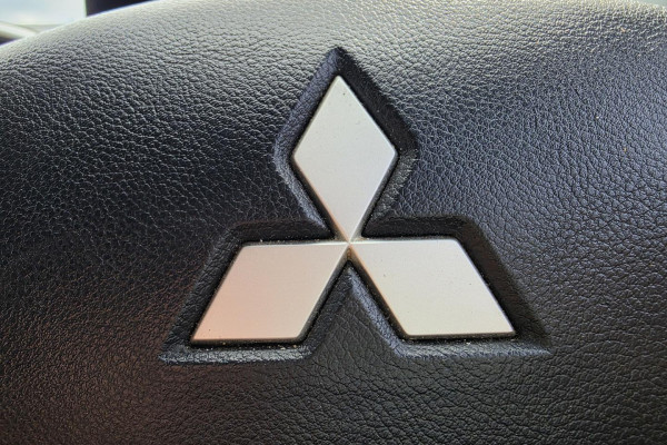 2017 Mitsubishi Lancer CF LS Sedan Image 26