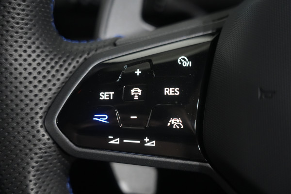 2024 Volkswagen Golf 7 R Hatch image 25