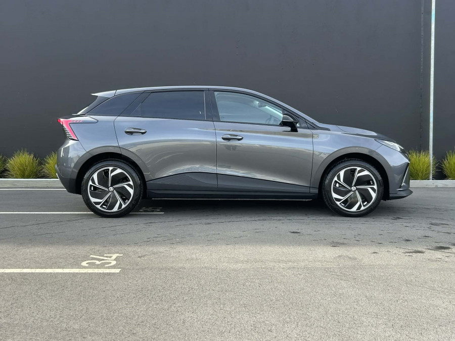 2026 MG MG4 AH4E Essence 64 Hatch Image 2