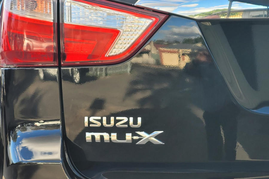 2018 MY17 Isuzu MU-X LS-U SUV Image 9