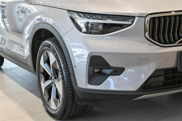 2026 Volvo XC40 XZ Ultra B4 Bright SUV Image 20