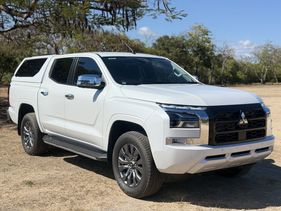 2025 Mitsubishi Triton MV GLS Ute Image 1