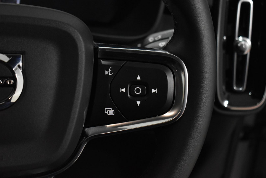 2022 MY23 Volvo C40 XK Recharge Twin SUV Image 38