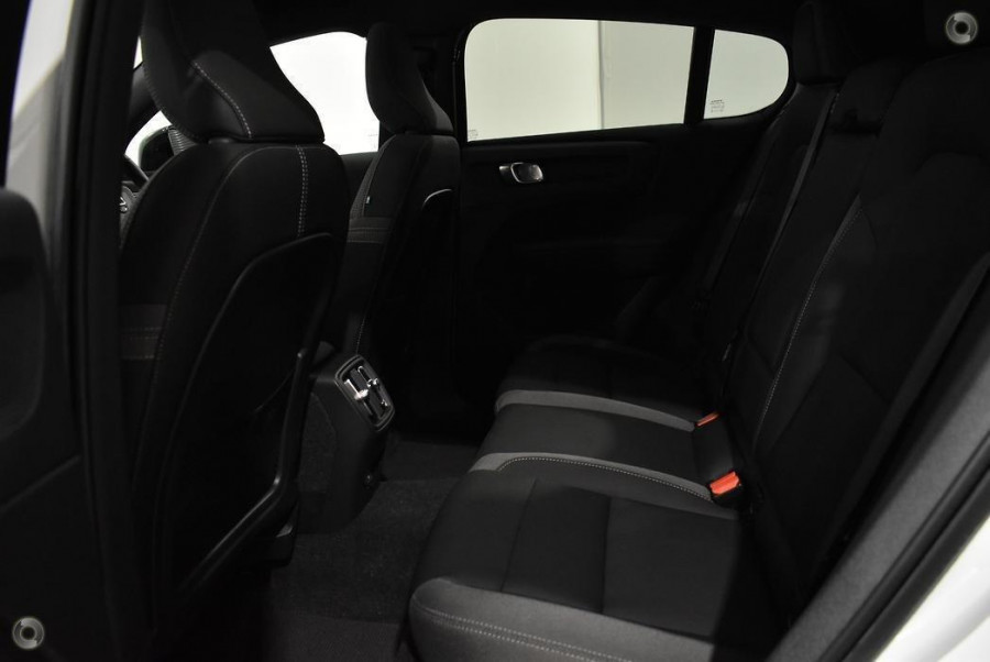 2022 MY23 Volvo C40 XK Recharge Twin SUV Image 32