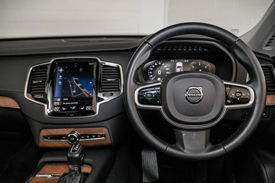 2020 Volvo XC90 L Series D5 Inscription SUV Image 14