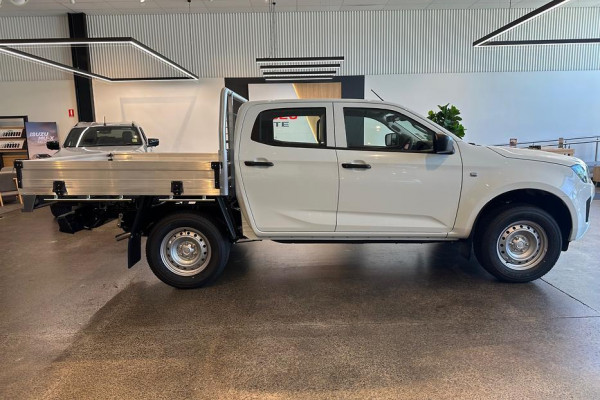 2026 MY25.5 Isuzu D-MAX RG SX High Ride Cab Chassis Image 3