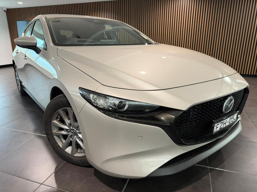 2025 Mazda 3 BP Series G20 Pure Hatch Image 1