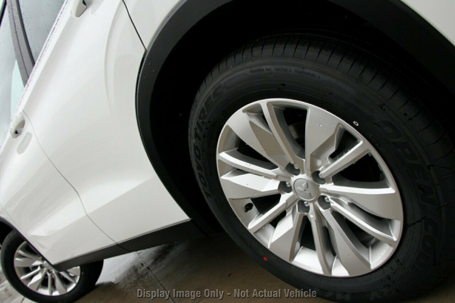 2026 MY25 Mitsubishi Outlander ZM ES SUV Image 4