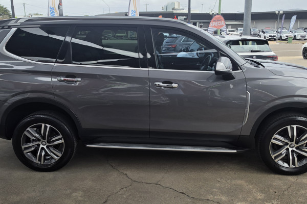 2022 LDV D90 SV9A Executive SUV Image 8