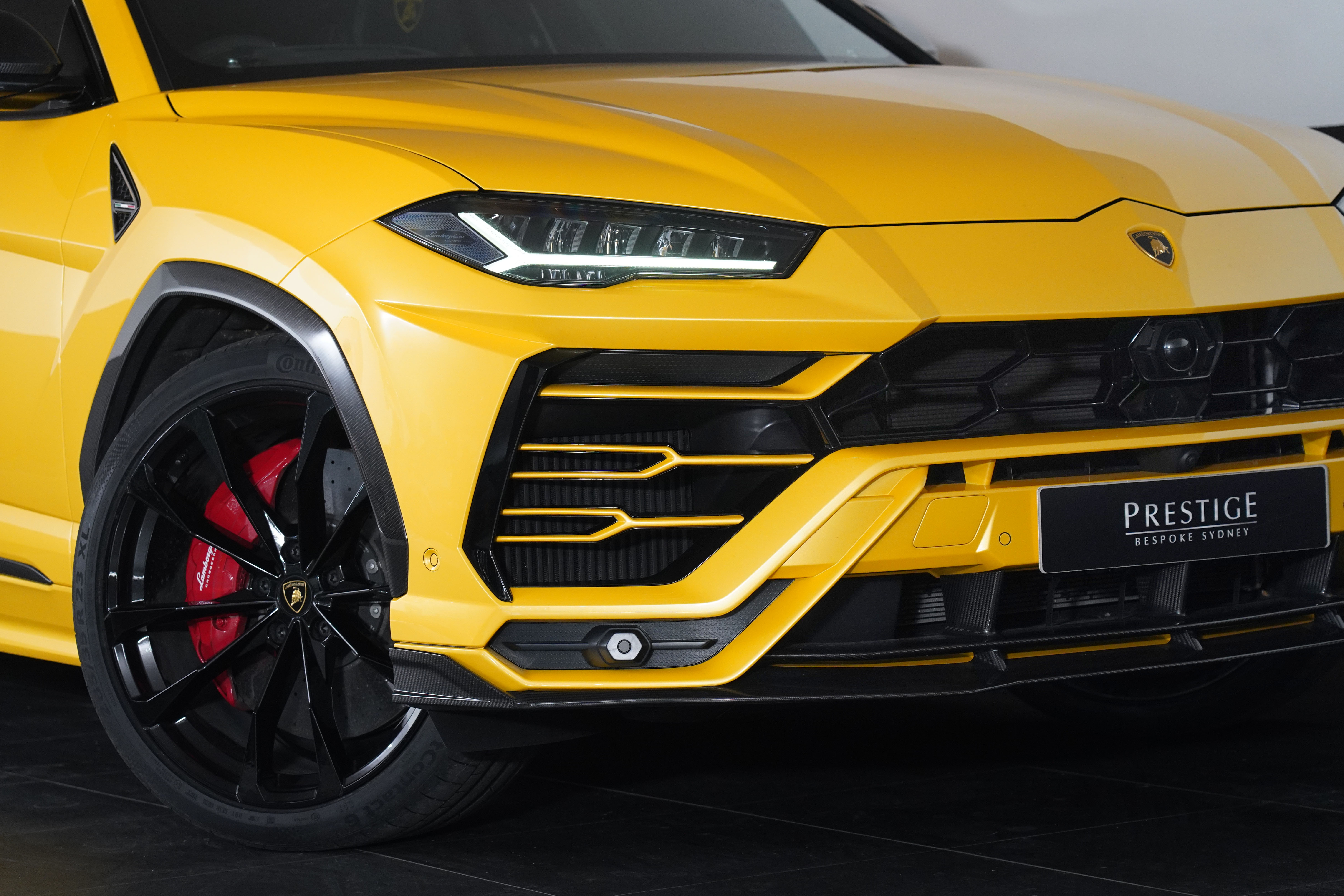 2022 Lamborghini Urus SUV Image 16