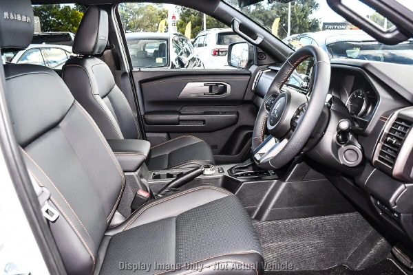 2026 Mitsubishi Triton MV Raider Ute Image 9