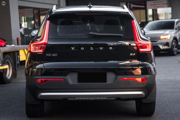 2024 MY25 Volvo XC40  Plus B4 SUV Image 3