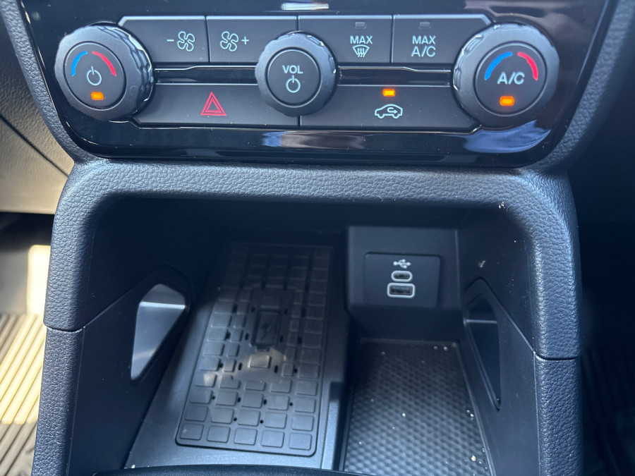 2025 MY26 Ford Everest UB Ambiente SUV Image 15