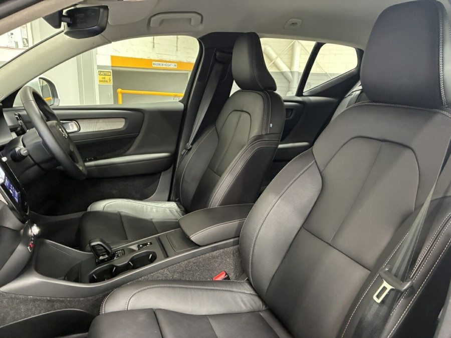 2025 Volvo XC40 XZ Plus B4 SUV Image 20