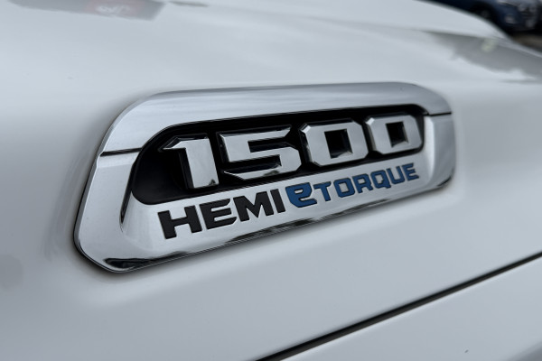 2023 MY24 Ram 1500 DT Laramie Ute Image 4